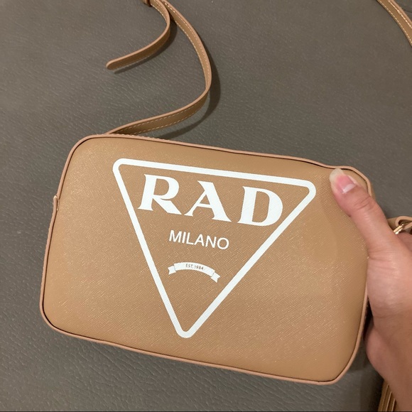 One left!! RAD Milano vegan leather cognac crossbody bag - Picture 3 of 7